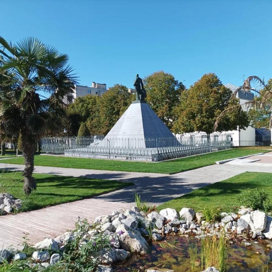Au Jardin De La Basilique Boulogne-sur-Mer Exterior foto