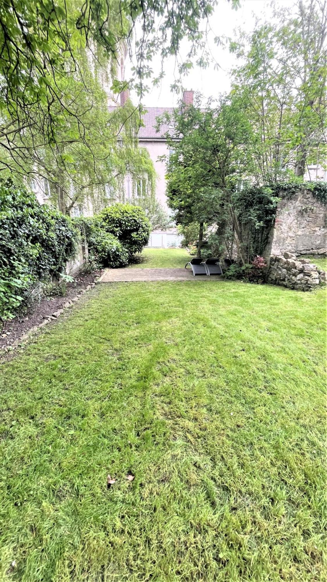Au Jardin De La Basilique Boulogne-sur-Mer Exterior foto